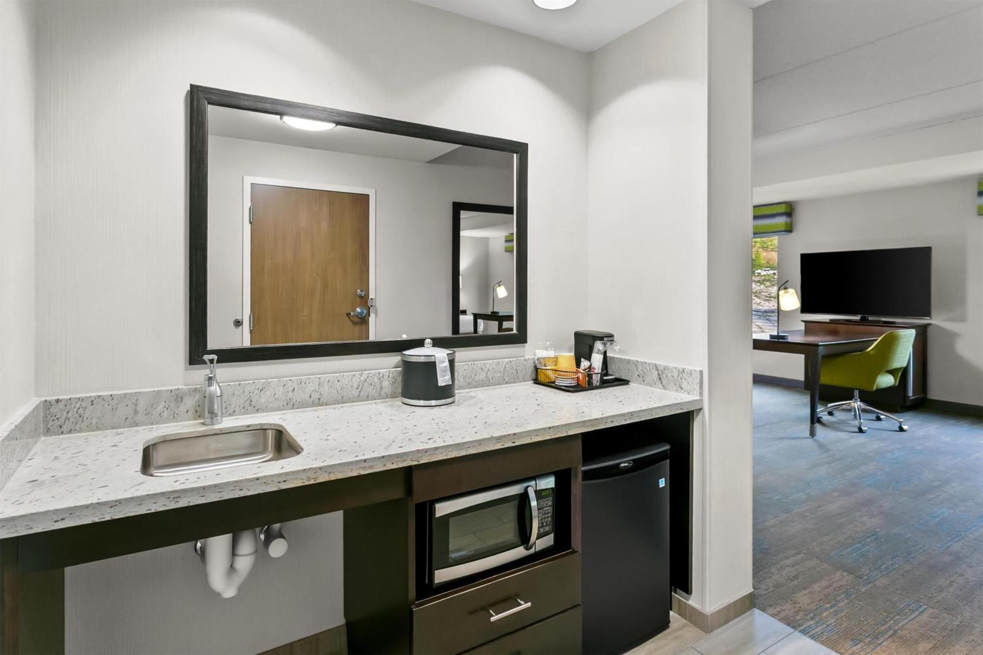 Hampton Inn & Suites Baltimore/Woodlawn Bagian luar foto