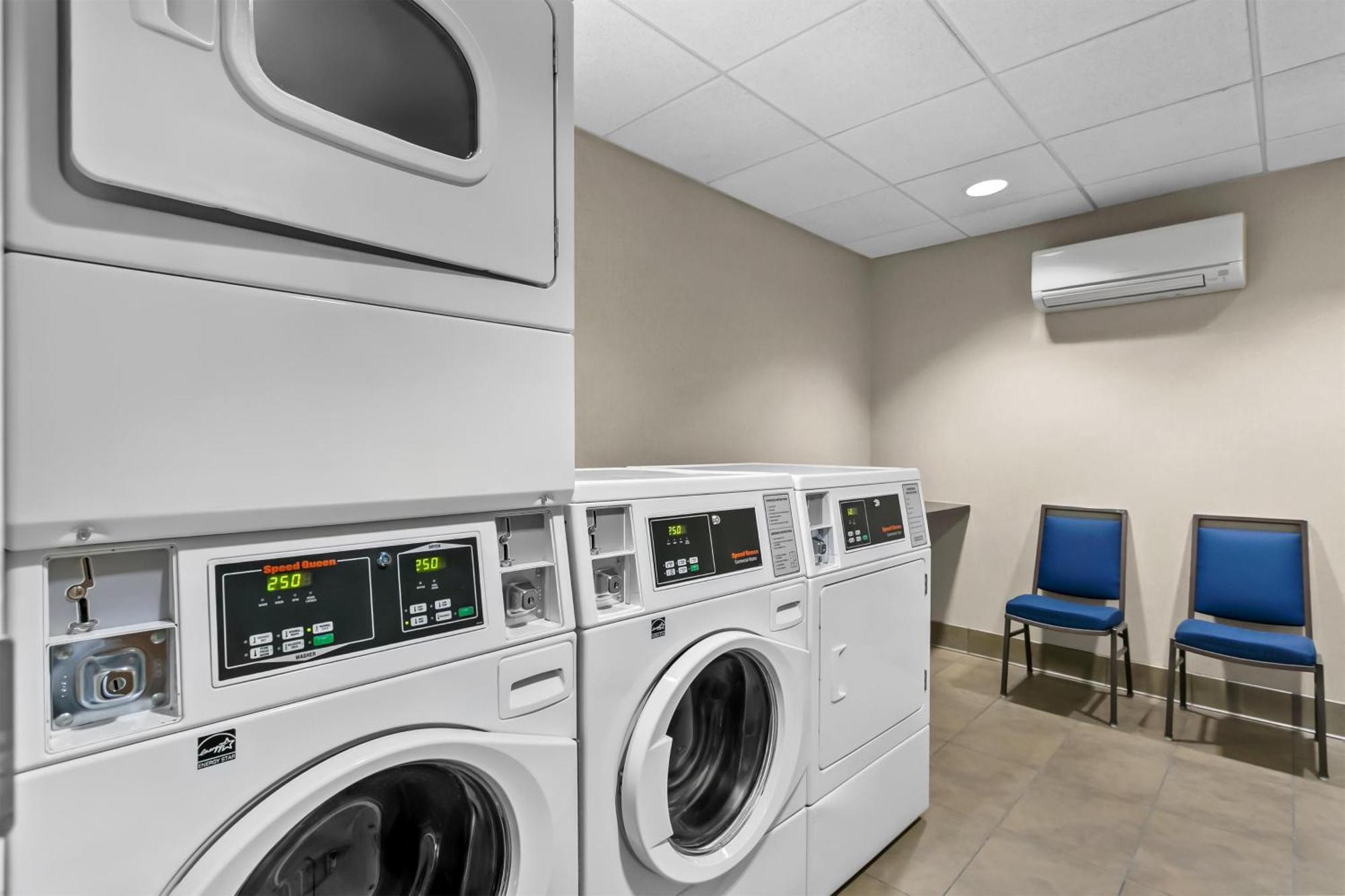Hampton Inn & Suites Baltimore/Woodlawn Bagian luar foto
