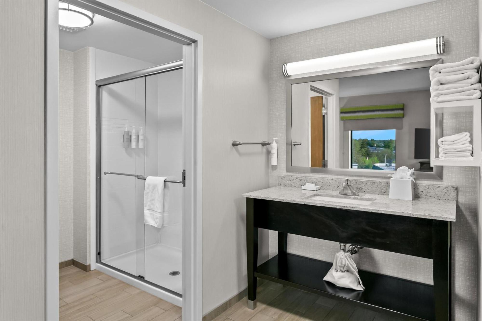 Hampton Inn & Suites Baltimore/Woodlawn Bagian luar foto