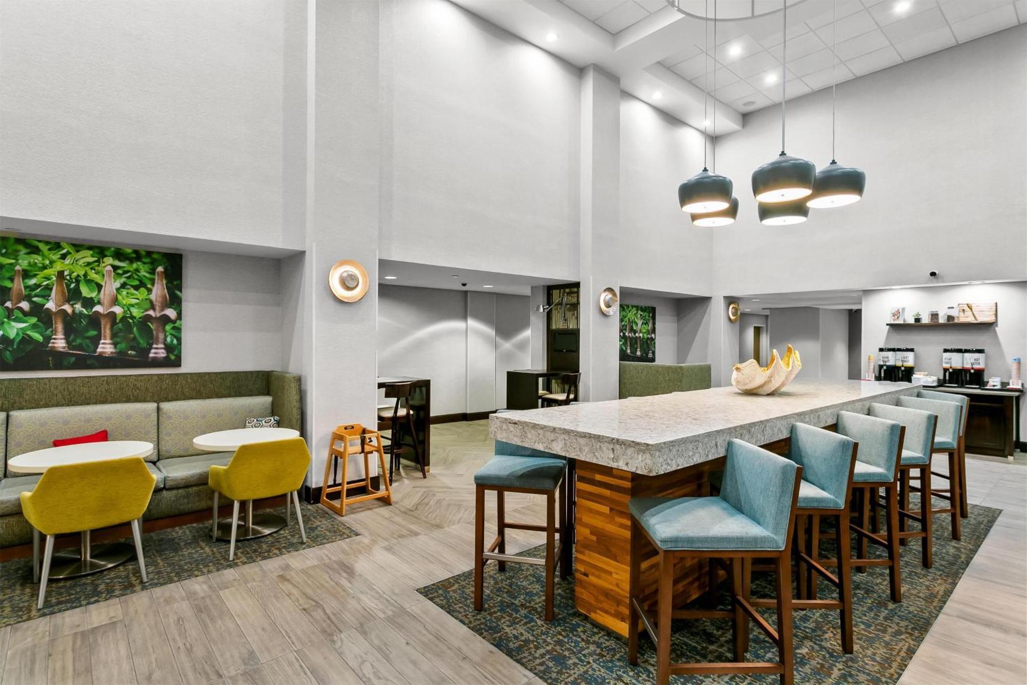 Hampton Inn & Suites Baltimore/Woodlawn Bagian luar foto
