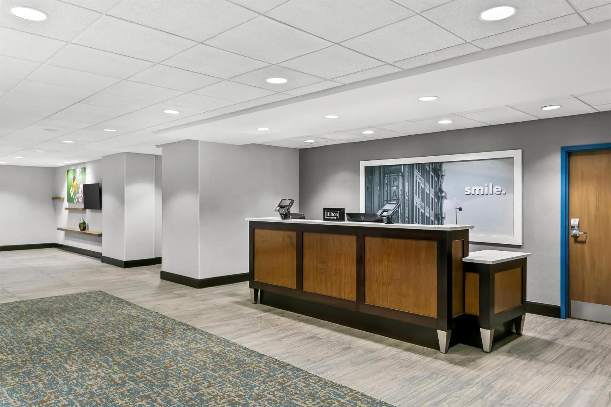 Hampton Inn & Suites Baltimore/Woodlawn Bagian luar foto