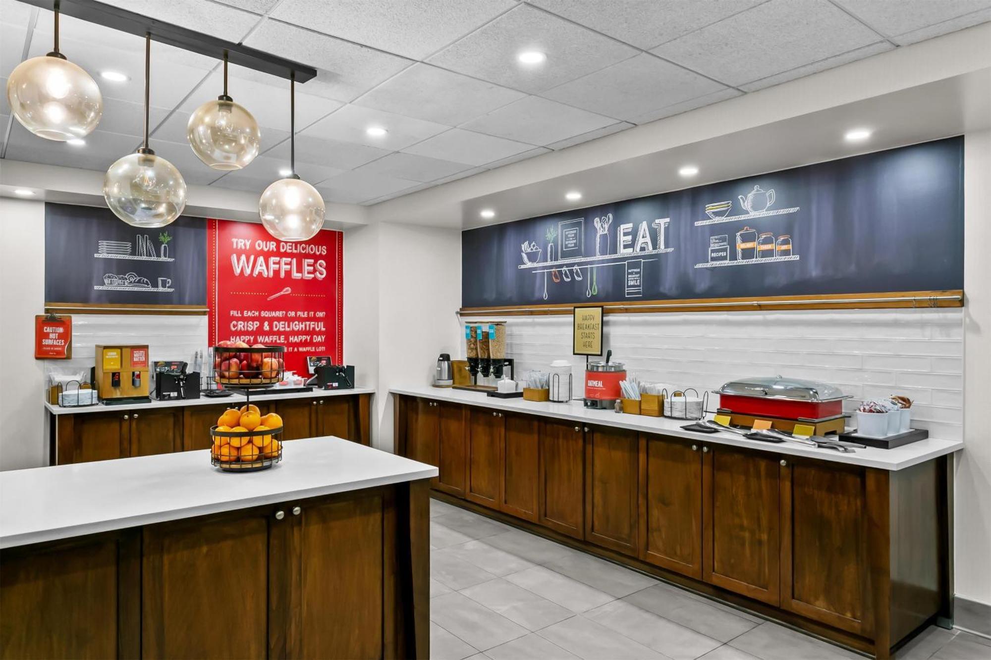 Hampton Inn & Suites Baltimore/Woodlawn Bagian luar foto